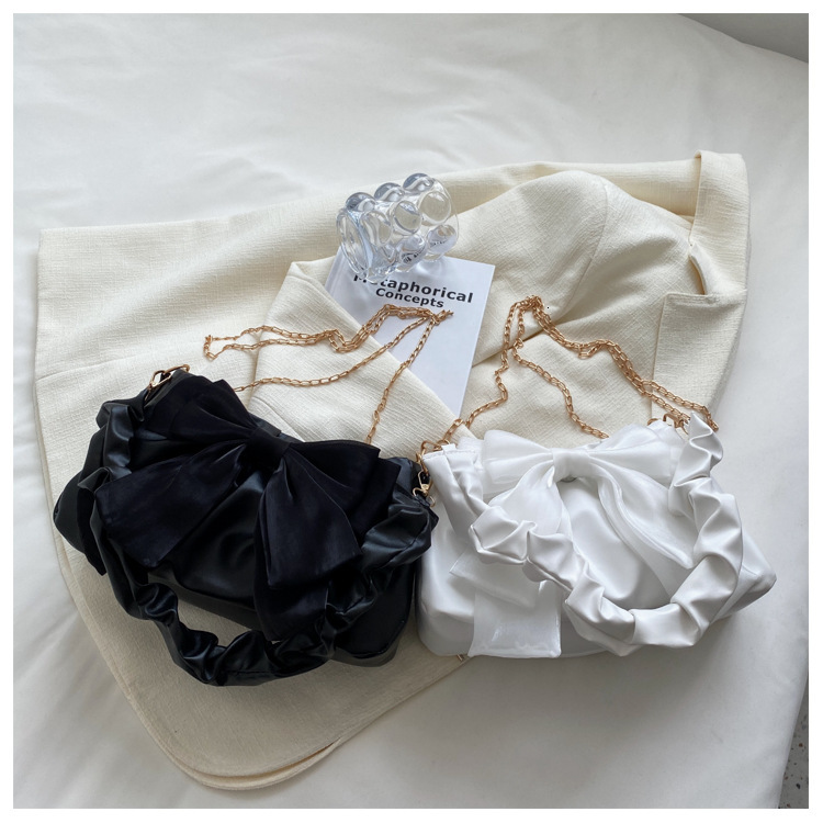 High quality brand new high-quality free designer bag bow tie new chain shoulder and armpit bag multifunctional pleated sloping body brand new free de