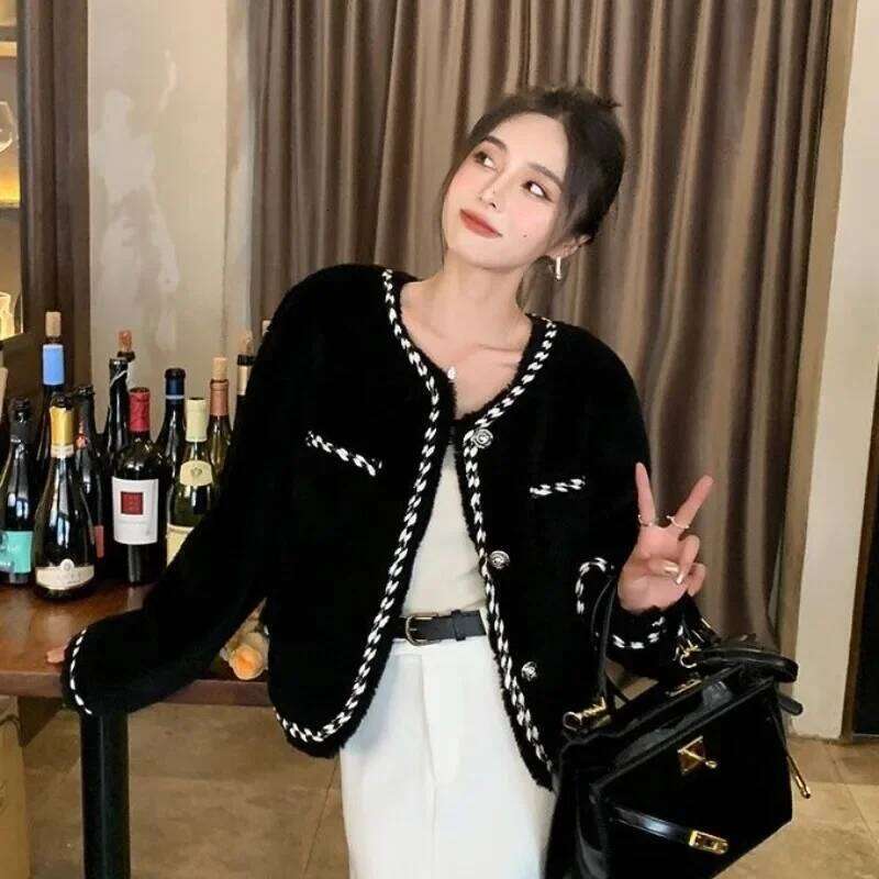 Winter New Women100% Full Short Coat Female Fashion Patchwork Loose Round Neck Lamb Wool Outcoat Casual Versatile Outerwear