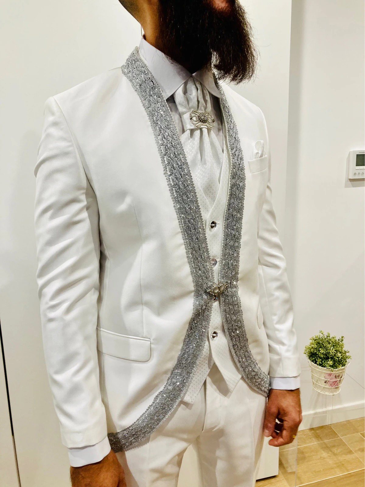 Fashion Man Suits Fit Slim Beading Shawl Lapel Muslim Blazer Party Prom 2 Pieces Set Rhinestone Customized One Button Jacket Pants Plus Size