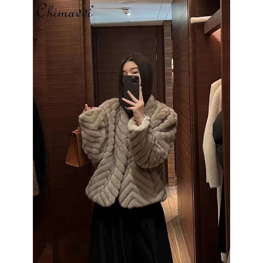 High Fashion Herringbone White Fluffy Short Coat Winter Clothes New Elegant Mink Veet Long Sleeve Warm Womens Jackets Top