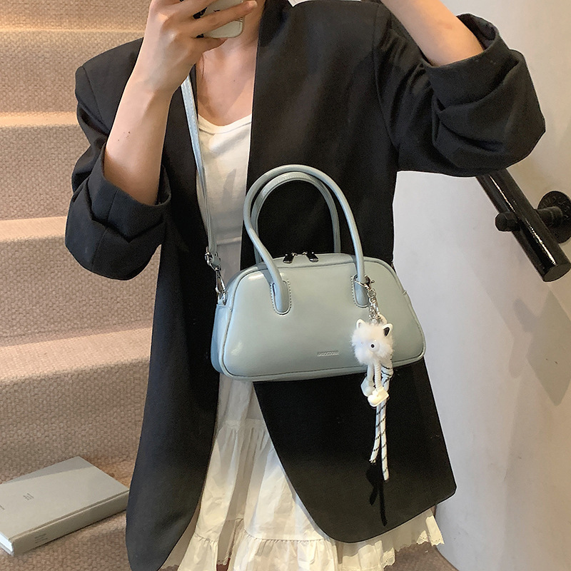 designer Korean Style Simple Handheld Bowling Ball Bag for Women 2025 New Casual Crossbody Bag Niche Commuter Shoulder Pillow Bag