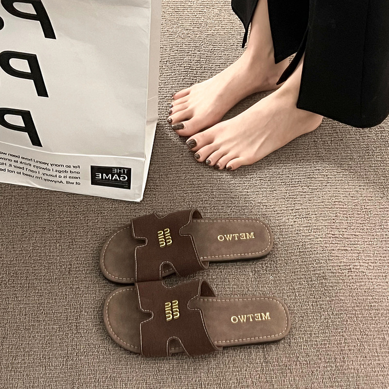 Fashion Letter Print Slippers 2025 Designer New Free Shipping Flat casual sandals Holiday beach slippers