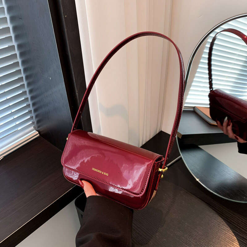 Trendy Autumn Winter New Fashion Women s Patent Leather Shiny Shoulder Bag Simple Handbag for