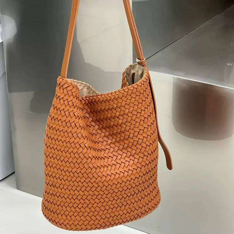 England Style Vintage Small Bucket Bags For Women Designer Handbag And Purses 2025 New In PU Hand Woven Underarm Shoulder