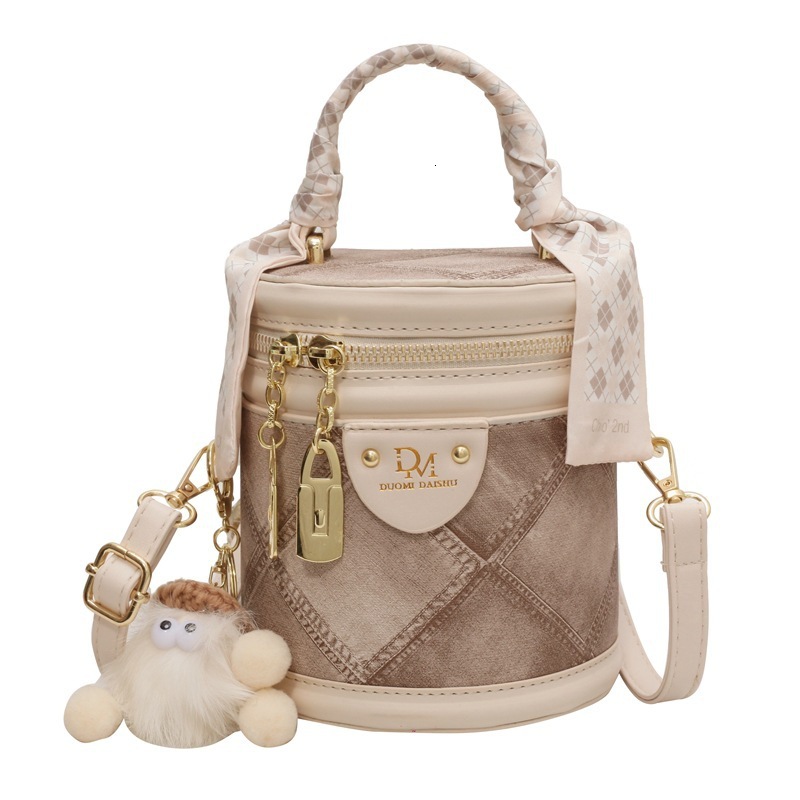 2025 Versatile Crossbody Designer Bag Free Shipping Women's Shopping Bag Handbag Stylish Versatile Bucket Bag Trendy Cute Pendant Shoulder Bag