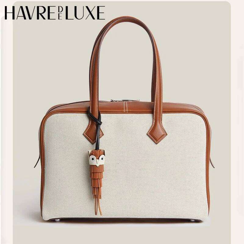 Women's Bags Designer Women's Wear Tassel Owl Charm Chouette Genuine Leather Cowhide Hand-Sewn Pandent Keychain Bag Accessories