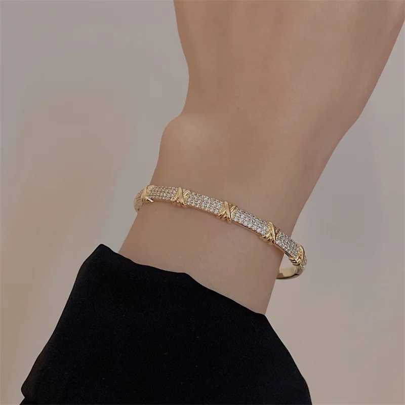 New Arrival New Korean Exquisite Bamboo Bracelet Sweet Elegant Fashion Simple Geometric Bracelet Womens Banquet Jewelry V250604