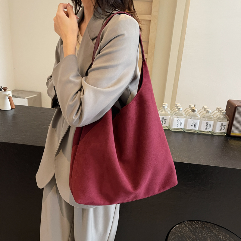 Fashion Designer Casual Winter New Shopping Bag Korean Style Simple Shoulder Bag Underarm Free Shipping Tote Bag For Women Large Capacity Women's