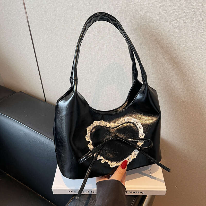 Large Capacity Women's 2025 New Trendy Fashion Commuter Tote Spring Casual Versatile Shoulder Bag