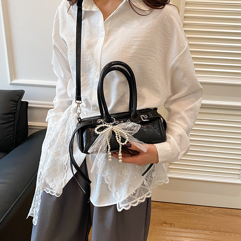 designer Korean Niche Trendy Fashion Handbag Baguette Bag for Women 2025 Spring Summer New High-end Casual Shoulder Crossbody Bag