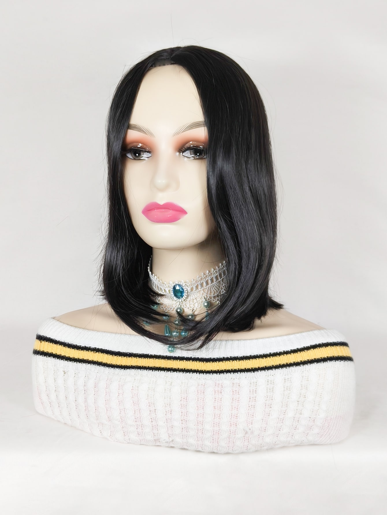 Sophisticated Female Fashion Accessory: Floral Patterned Flaxen Wave Wig