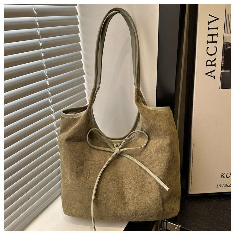 Large Capacity Casual Fashion Personality Bowknot Design Women's 2024 Suede New Commuter Underarm Shoulder Bag