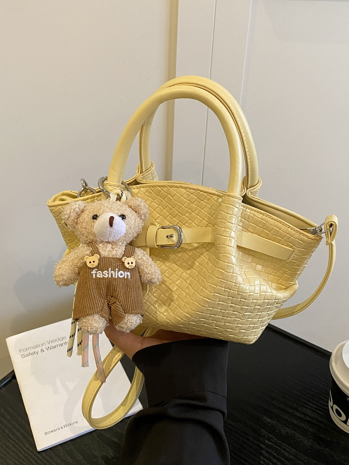 designer Korean Niche Handwoven Bag for Women 2025 New Trend Spring Fashion Basket Bag Versatile Crossbody Bag