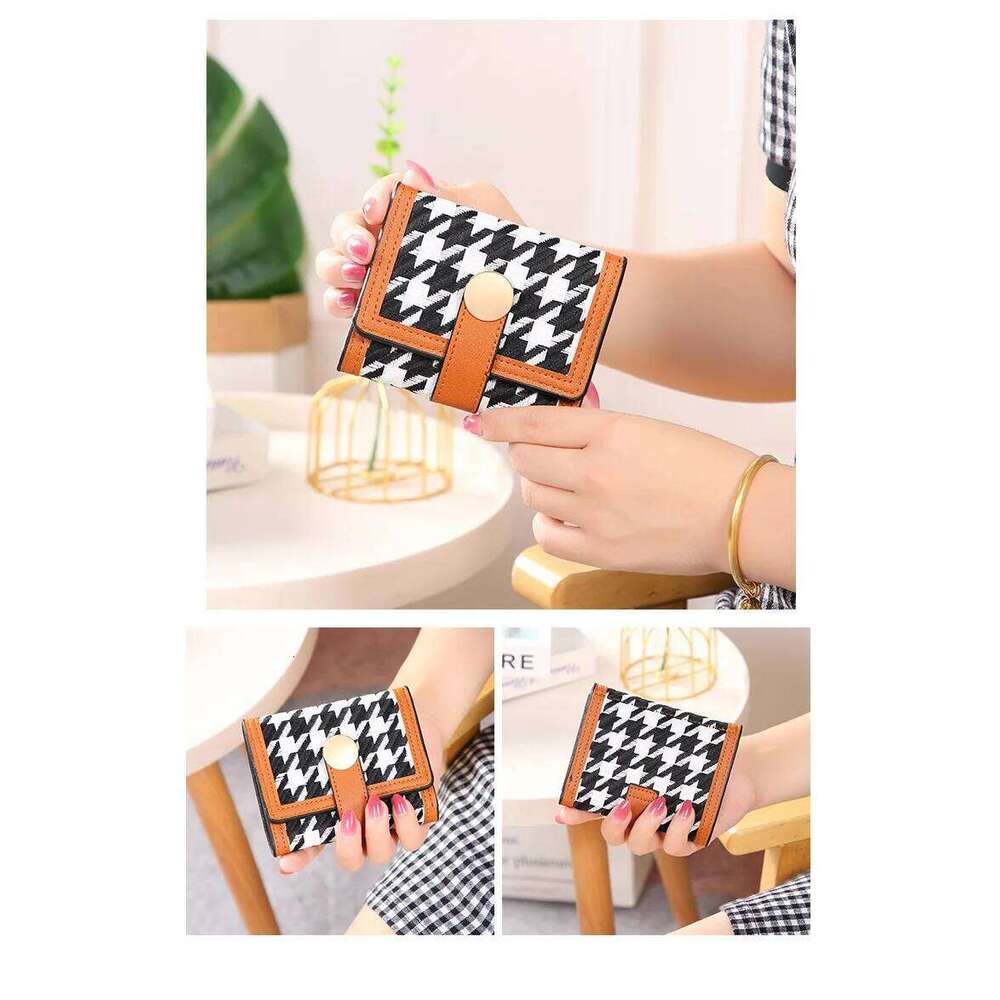 Popular women's purse Europe and the United States retro fashion style canvas thousand bird check short buckle folding han