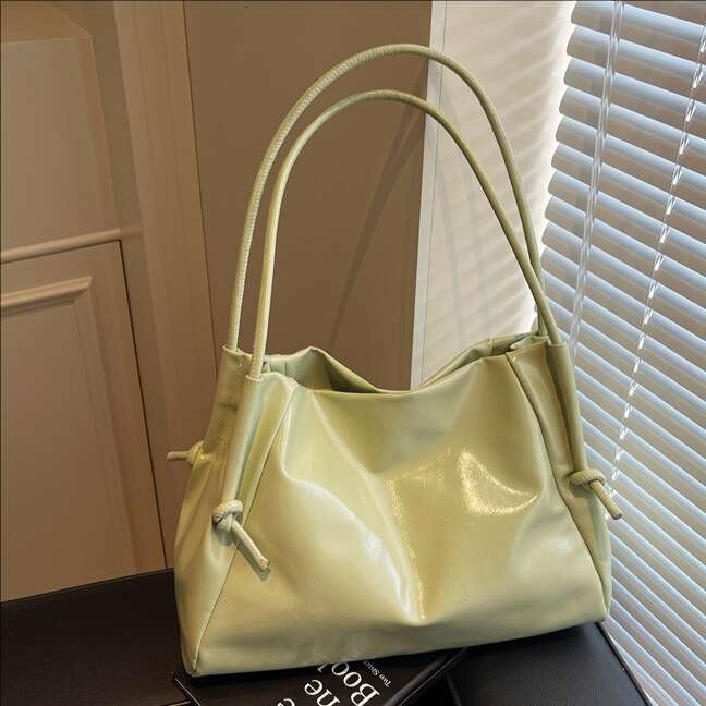 Minimalist Large Capacity for Women 2025 New Fashion Versatile Tote Niche High-end Shoulder Bag