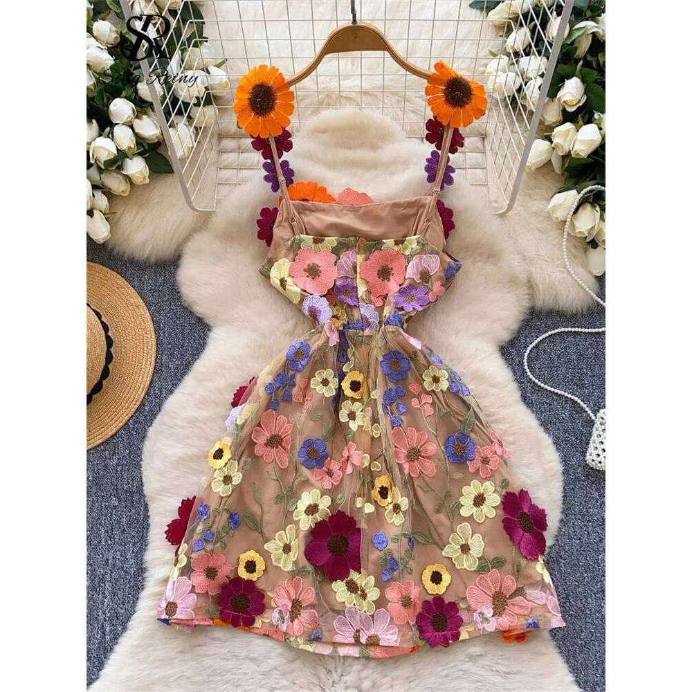 Chic Embroidery Strap Women Sleeveless Zipper 3D Floral Design Summer High Street A Line Short Evening Dress