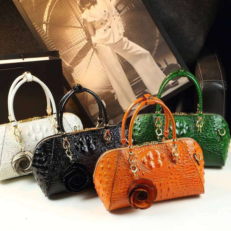 Brand Genuine Leather Women Crocodile Pattern Women's Handbag Fashion Tassel Shoulder Messenger Bag Portable Pillow Bags