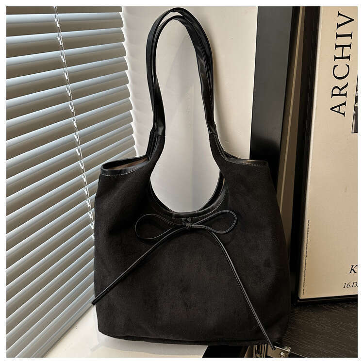 Large Capacity Casual Fashion Personality Bowknot Design Women's 2024 Suede New Commuter Underarm Shoulder Bag