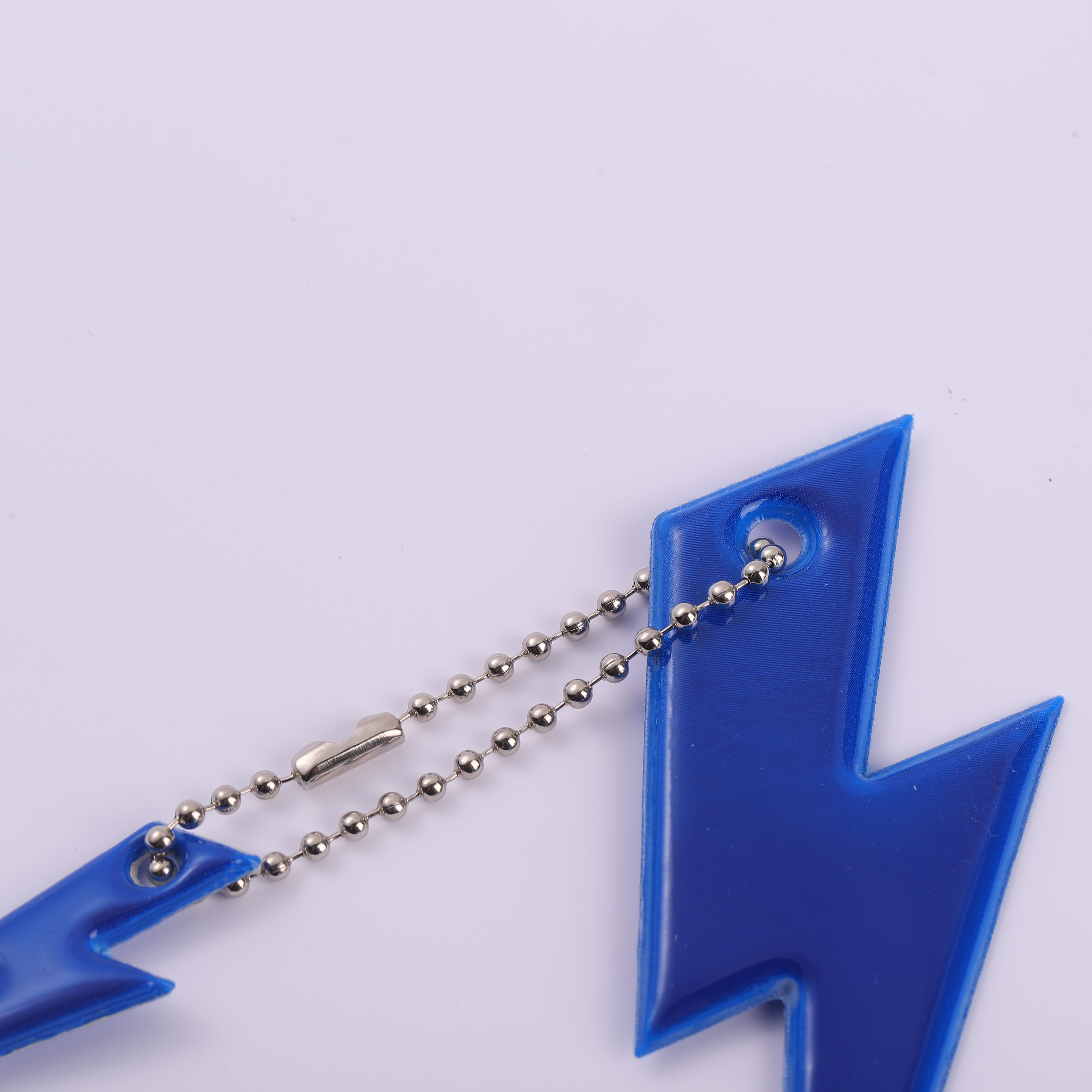 Reflective Lightning Design Backpack Pendant - Ensure Safety During Nighttime Travel With Various Color Options