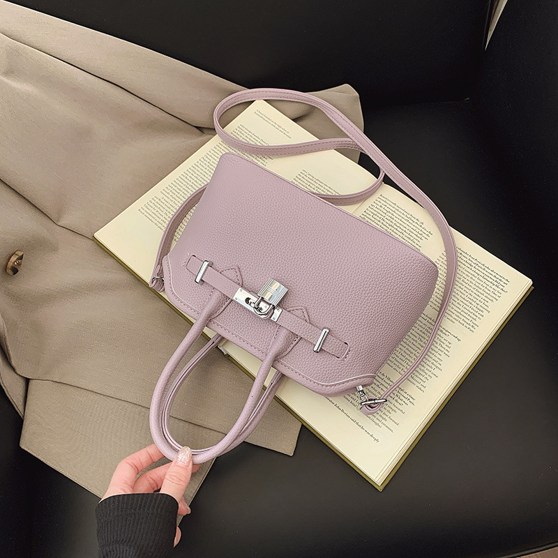 designer Elegant Socialite Fresh Style Women's Shell Bag 2025 New Fashion Versatile Handbag Shoulder Crossbody Bag Light Luxury Niche