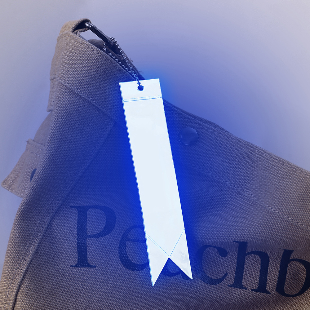 Reflective Bicycle & Backpack Pendant for Enhanced Nighttime Visibility Up To 200 Meters