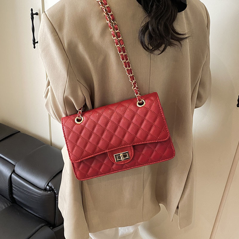 designer High-end Luxury Handbag Underarm Bag 2025 New Quilted Chain Fashion Versatile Large Capacity Shoulder Crossbody Bag