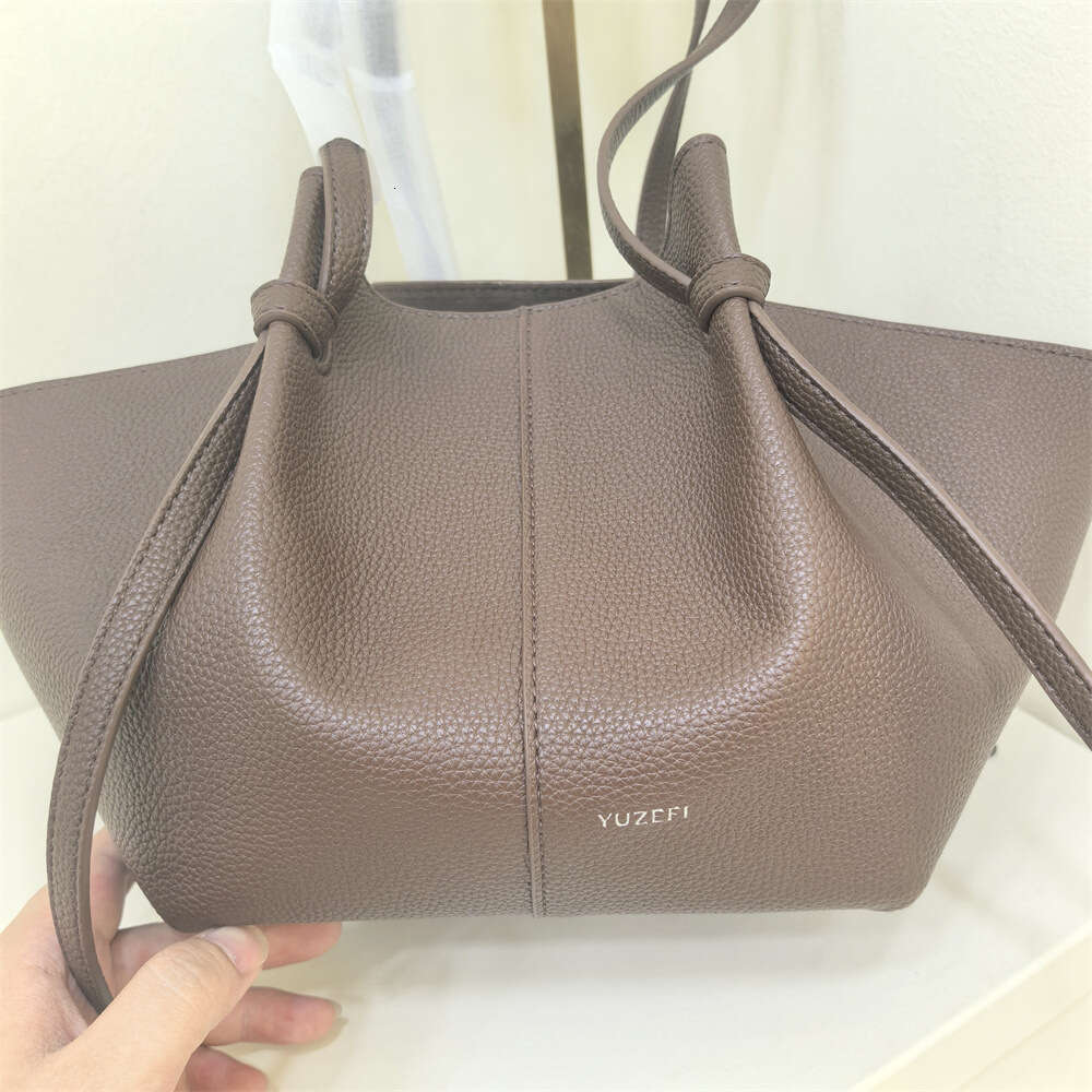 Women's Bags Designer Women's Bags Designer YUZEFI New Trendy Versatile Tote Handheld Wing Large Capacity Women's Underarm Bag