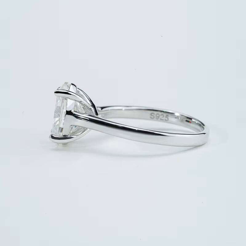 DHcollections Starsgem Solitaire Oval Shape 2ct 7*10mm White Moissanite Sterling Sier S Engagement Ring for Women