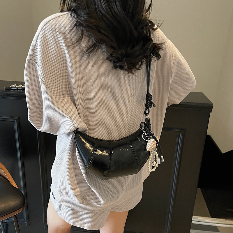 Women's croissant new casual simple crossover dumpling bag daily commuting mobile phone bag designer women's shoulder bag