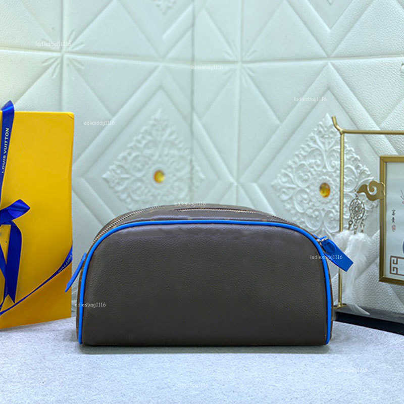 Cases Toilet Wash Bag Cosmetic Bag Zipper Wallet Designer Women Make Up Bag Clutch Bag Beauty Makeup Case Canvas Material Gold Metal Gold Metal Parts Tote Makeup Bag