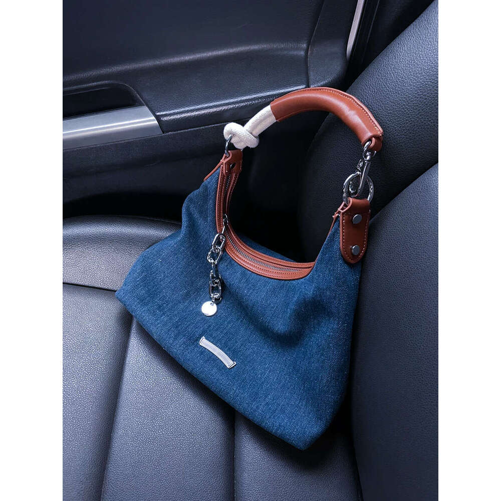 Hong Kong Style Retro Denim Tote for Women 2025 High-end Niche Underarm Single Shoulder Crossbody Bag New Casual Versatile Fashion Clothing