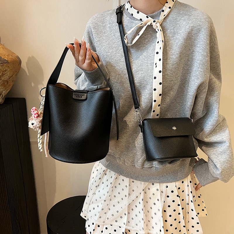 designer High-End Underarm Bag for Women 2025 New Trendy Fashion Versatile Shoulder Bag Mother-Daughter Bag Crossbody Bucket Bag