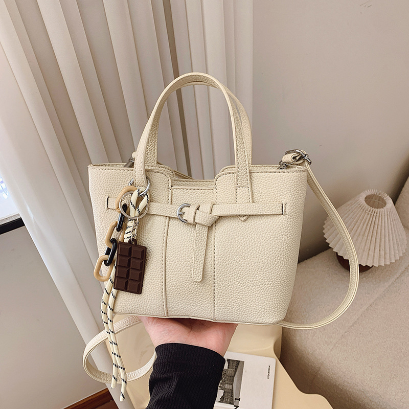 designer Women's Simple Fashion Niche Handbag Underarm Bag Foreign Trade New Shoulder Bag 2025 Large Capacity Tote Bag