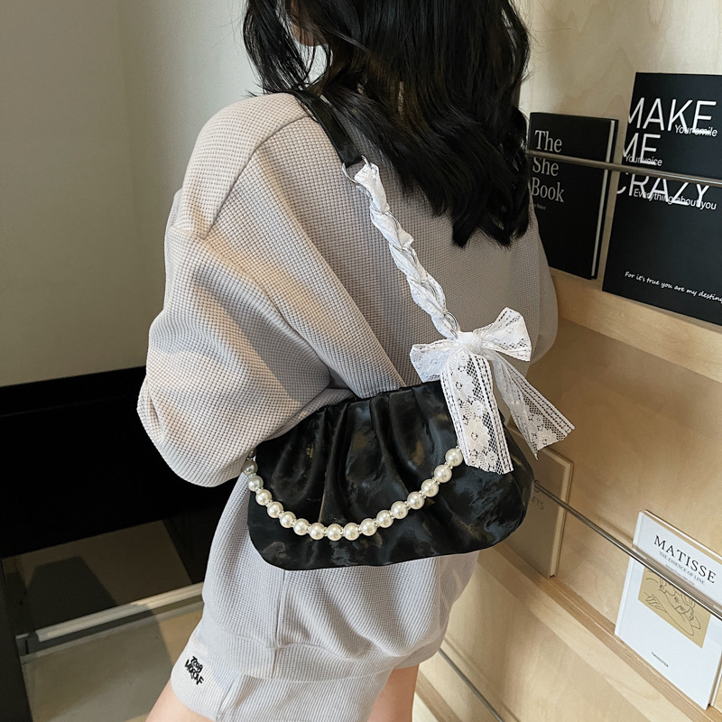 designer 2025 Summer New Super Popular Small Bag for Women Fashion Versatile Niche Design Shoulder Crossbody Bag Pleated Cloud Bag