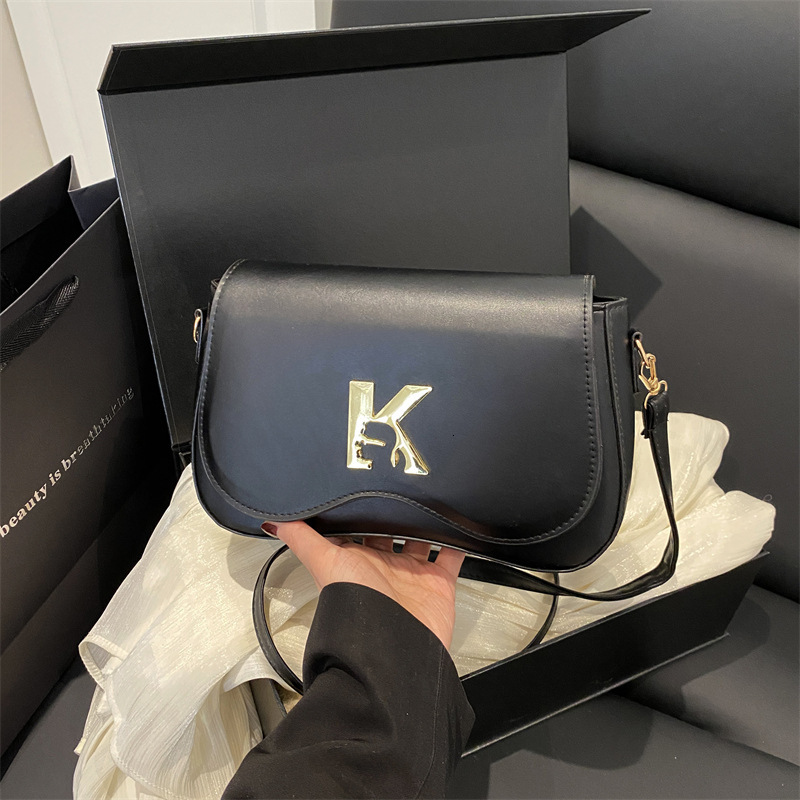 Top Brand High Quality New Style Trendy 2025 New Decoration Stylish Simple Elegant Single Shoulder Crossbody Women's Small Bag New Free Delivery 