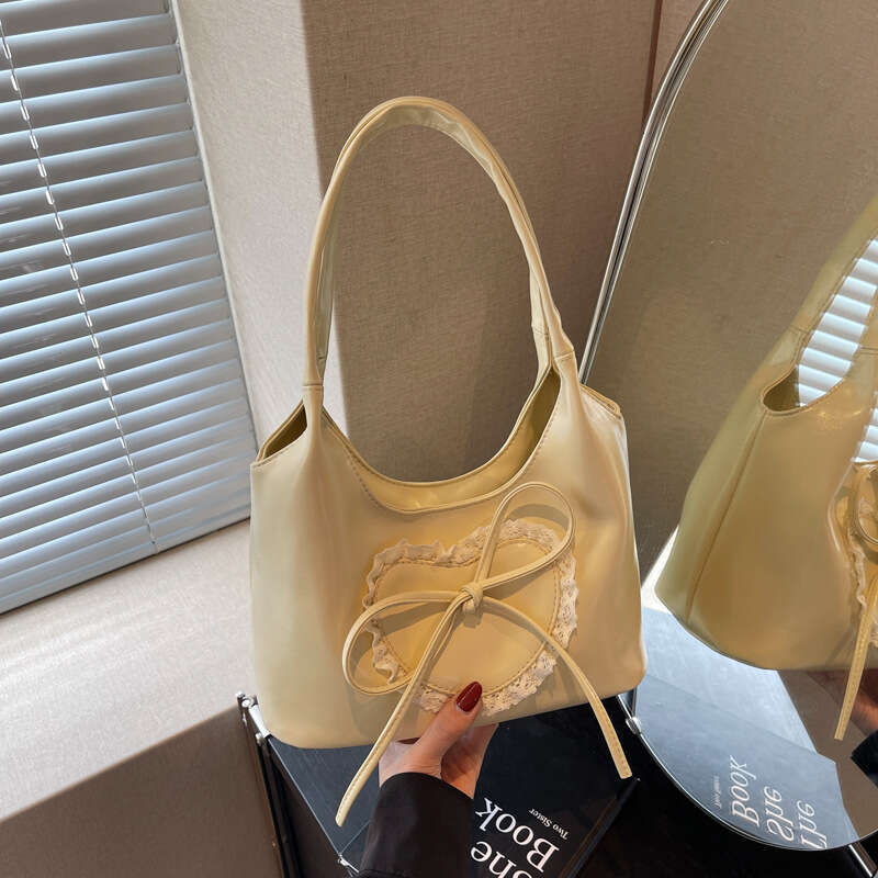 Large Capacity Women's 2025 New Trendy Fashion Commuter Tote Spring Casual Versatile Shoulder Bag