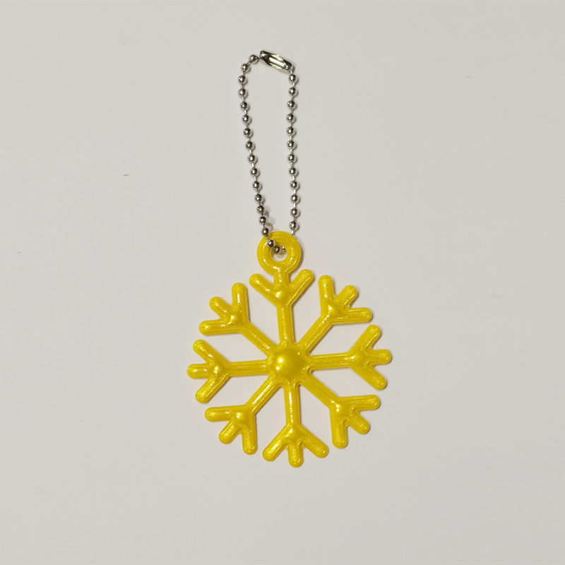 Snowflake Shaped Glow-in-the-Dark Pendant - Keychain/Backpack Charm for Night Outings with Customization Options