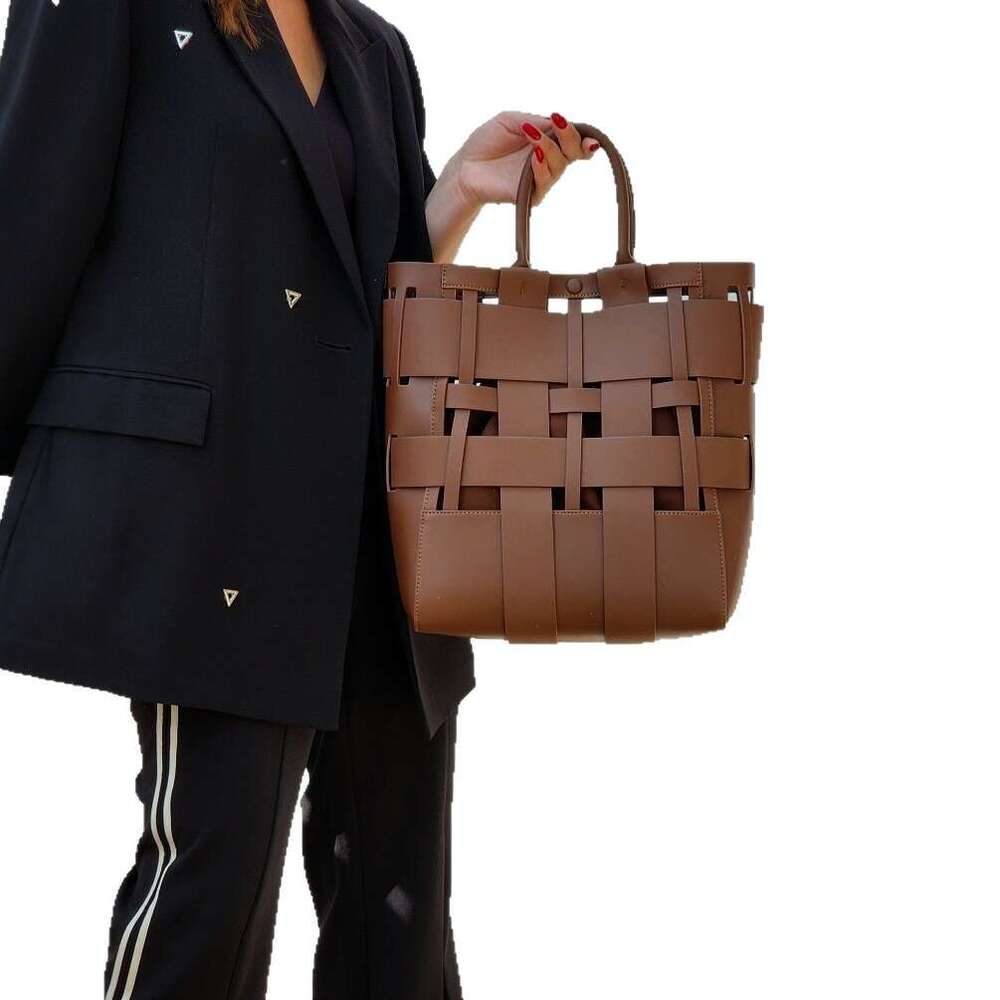 Woven Bag Leather New Hollow Fashion Versatile Genuine Leather Woven Handbag For Women Casual Large Capacity Shoulder Crossbody Bucket Bag Soft Woven 