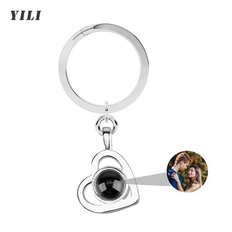 Personalized Photo Projection Keychain Custom Heart Photo Keyring Projection Keychain for Women Anniversary Memorial Gifts W250604