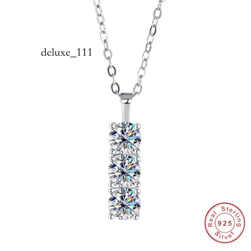 S Sterling Sier Three Stone Pendant Moissanite Dia Classical Fine Jewelry Soild White Gemstones Party Eternity Women Clavicle Necklace Gift