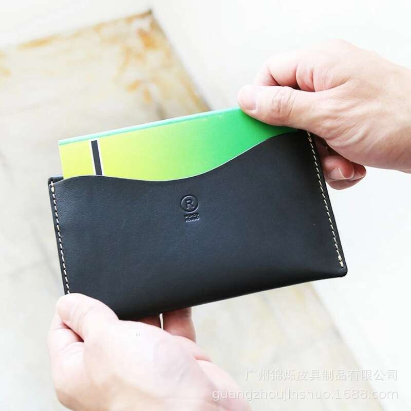 Lotte Hot-Selling Genuine Short Crazy Horse Leather Men's Business Simple Multi-Functional Passbook Storage Bag