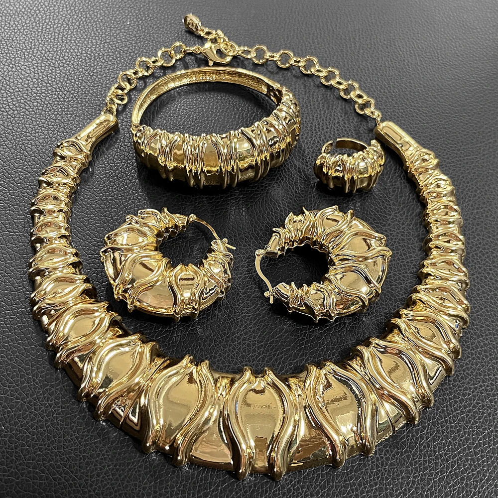 Fashion Dubai Gold Plated Women Jewelry Italian Style Big Necklace Banquet Festive Earrings Ring Accessories 250530