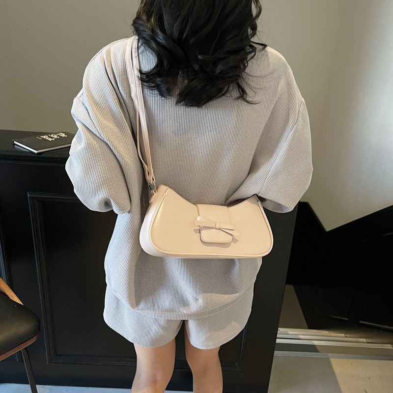 designer Korean Style Fashion Niche Bowknot Baguette Bag for Women 2025 New Handbag Trendy Versatile Shoulder Crossbody Bag