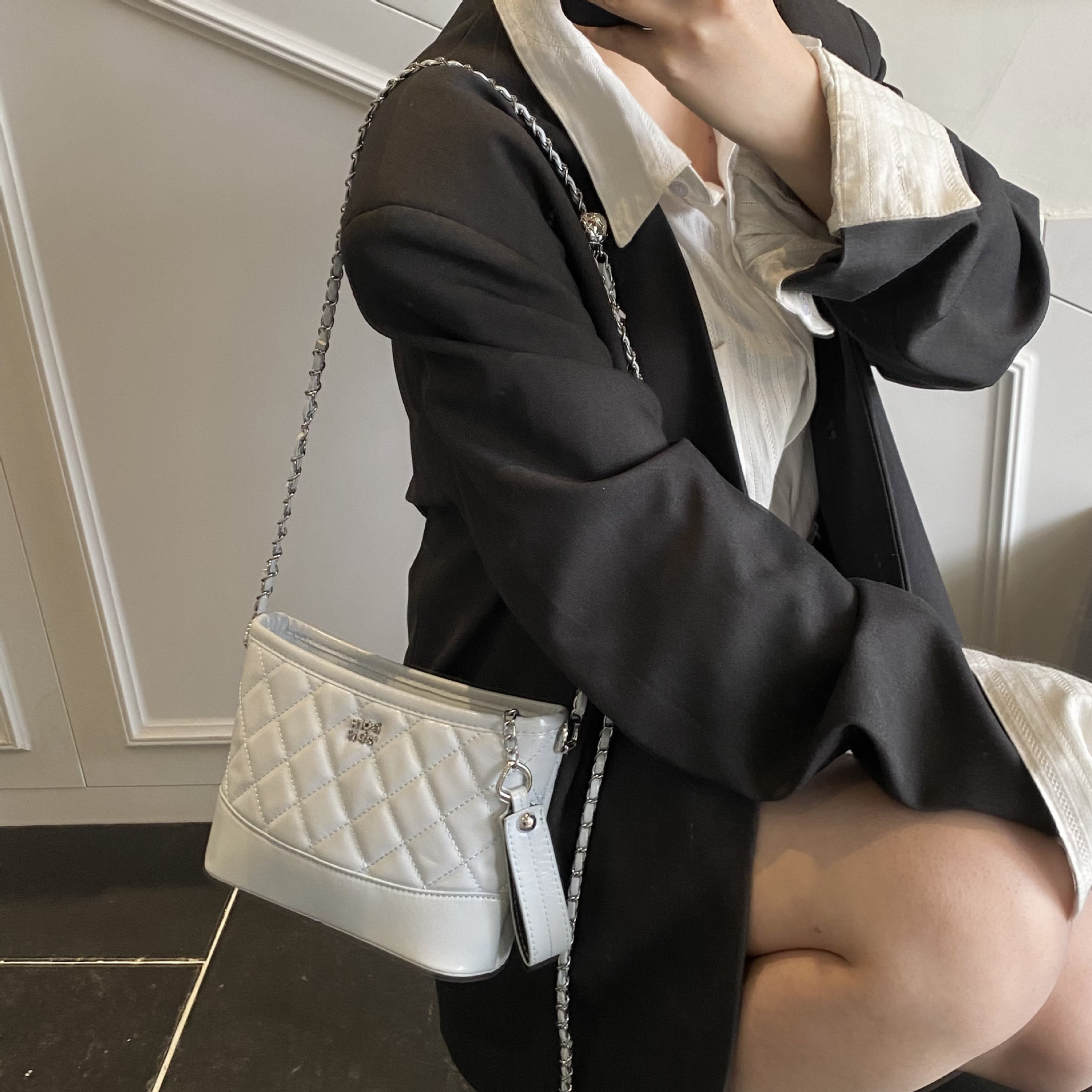 designer Trendy Quilted Chain Small Bag for Women 2025 New Fashion Versatile Underarm Bag Stylish Shoulder Crossbody Bag