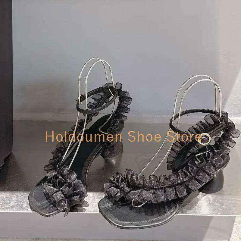 Novel Pleated Mesh ing Leather Design Strange Style Heel Square Toe Ankle Strap Buckle Fashion Catwalk Sandal