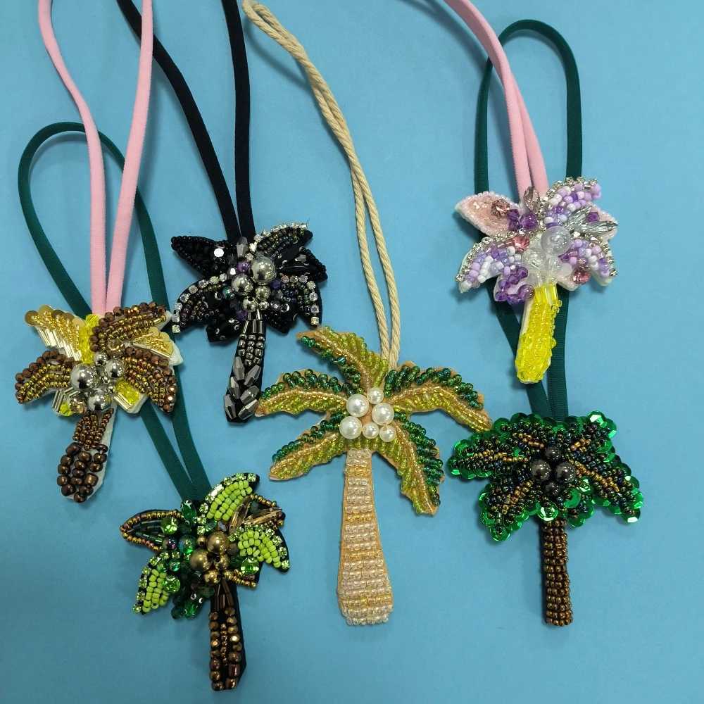 Handmade Beaded Animal/Plant Bag Charm Couple Pendant Purse/Handbag/Backpack/Wallet Hanging Decoration Keyring Accessories W250604