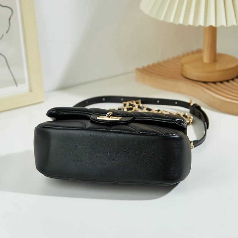 2025 New Womens Bag with a High-End Trendy Square Bag Fashionable Chain Shoulder Bag Casual Simple Crossbody Bag for XJ250604