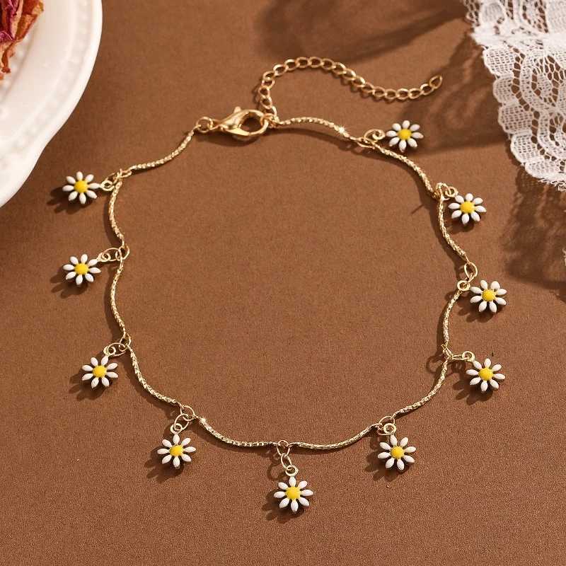 Fashion Summer Beach Anklet for Women Creative Small Daisy Simple Pendant Anklet Bracelet on the Leg Jewelry Mothers Day Gift W250604