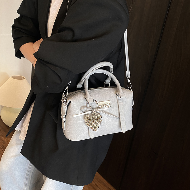 designer High-End Handbag for Women 2025 New Fashion Simple Casual Versatile Fashionable Shoulder Crossbody Bowling Bag