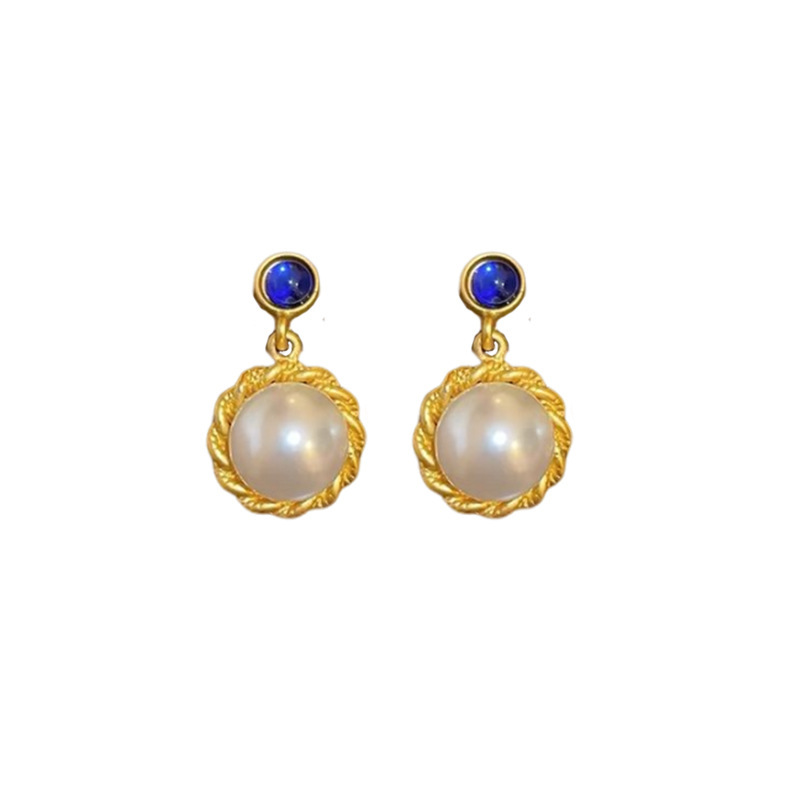 Medieval silver needle earrings with a light luxury palace style and versatile pearl earrings